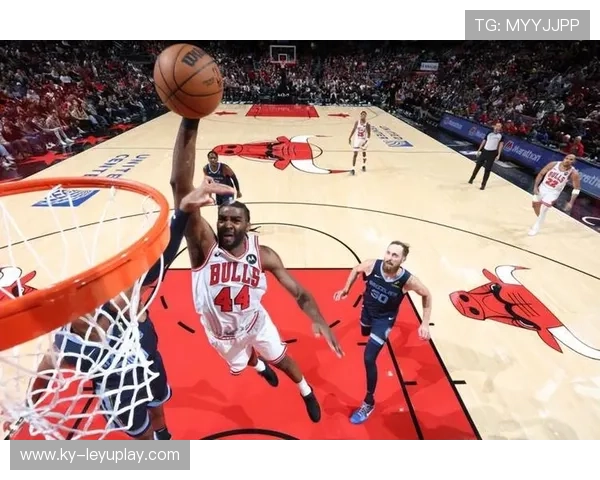 公牛球队年轻锋线成为比赛转折点